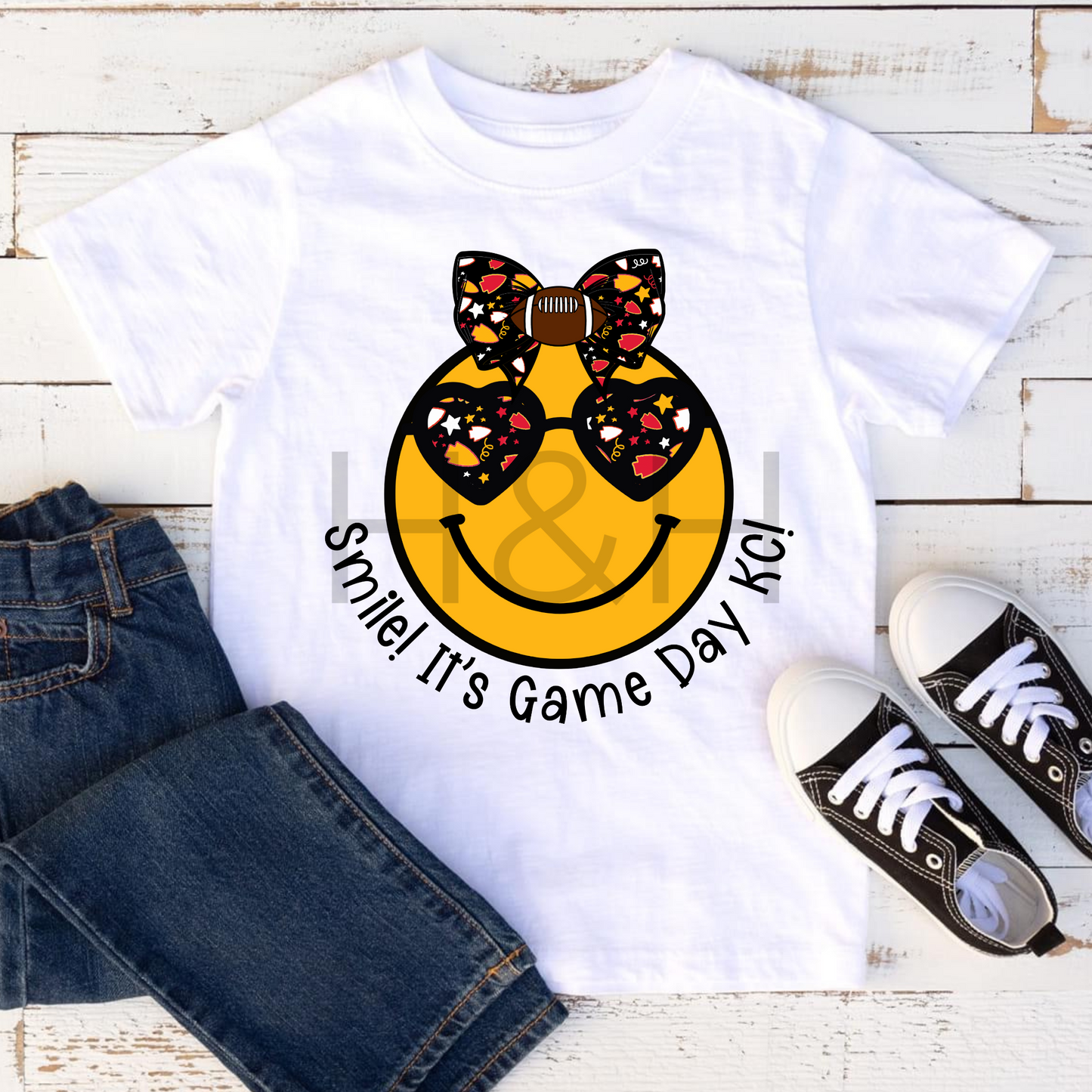 Smile - It's Game Day KC! (Girl) - Youth
